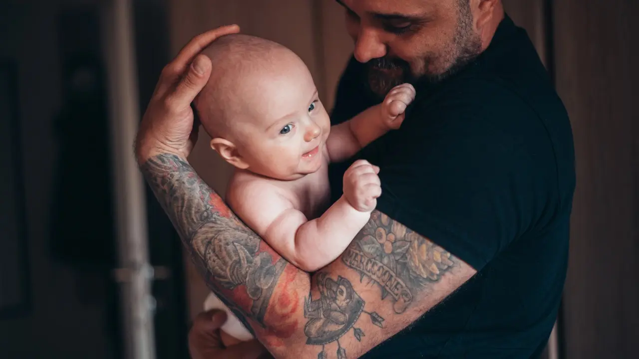 "Не спровоцируем ли массовый выход в декрет отцов?" Депутат об изменении в учёте стажа для мужчин