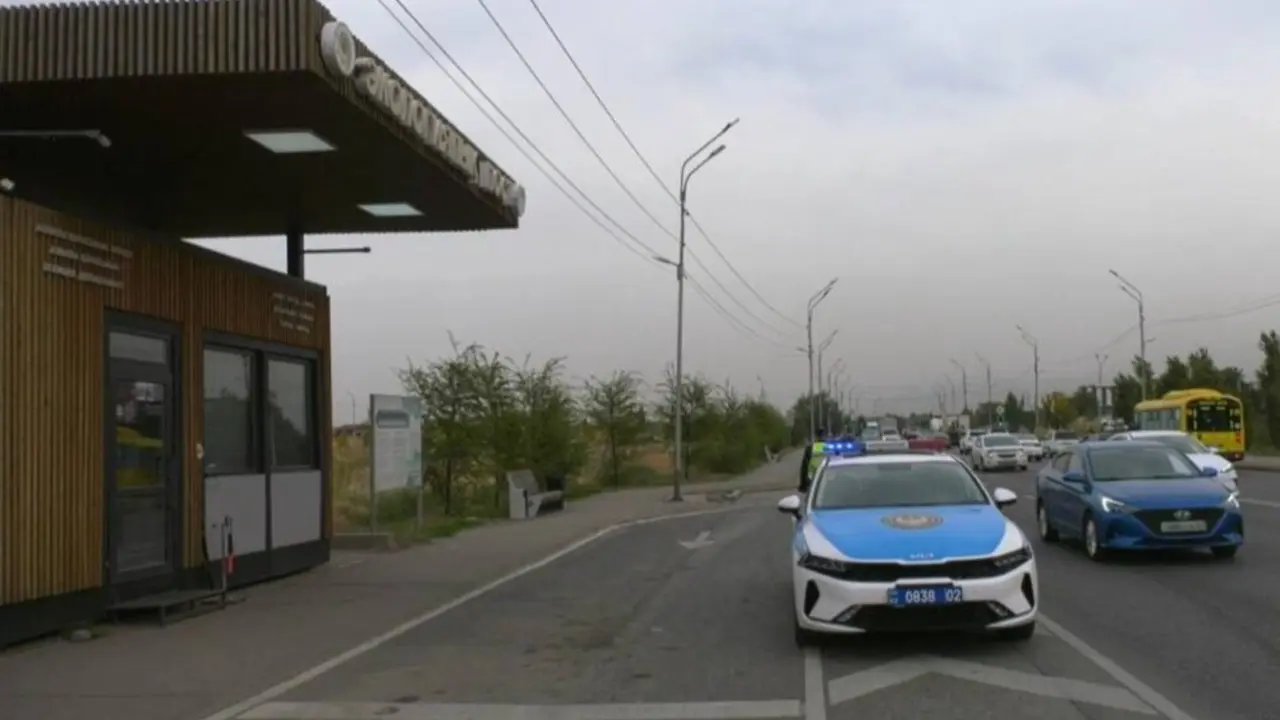 Более 6000 нарушений из-за грязных выхлопов авто выявили в Алматы с начала года