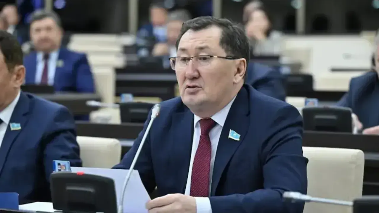 Наурызбай Байкадамов / Фото сената