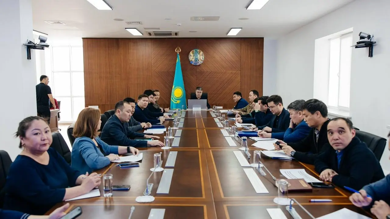 Атырау облысында қолайсыз ауа райының салдарын жою жөніндегі жедел штабтың отырысы өтті