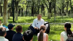 Флаг, гимн и герб: аким Алматинской области провёл встречу с детьми 