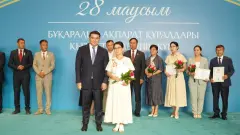 В Туркестанской области представителям СМИ вручили ключи от квартир от имени президента
