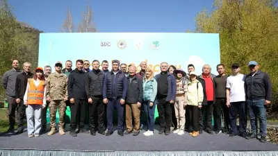 Бұтақты шатқалында 700-ден астам адам бас қосты