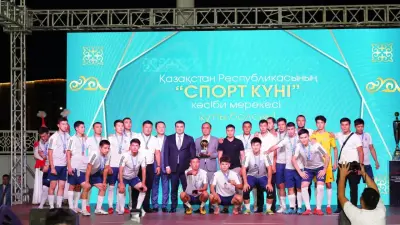 В Туркестане широко отметили День спорта