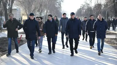 Аким Алматы ознакомился с ходом благоустройства территории вдоль улицы Пушкина
