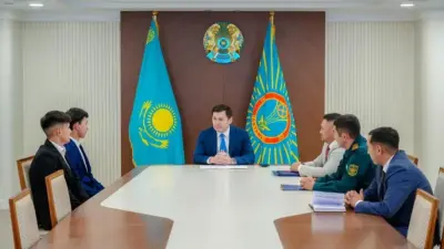 В Астане вручили образовательные гранты военнослужащим, завершившим срочную службу