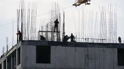 В Алматы усилили контроль за незаконным строительством
