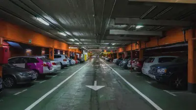 В Алматы продолжают упорядочивать парковки и развивать  транспортную систему города