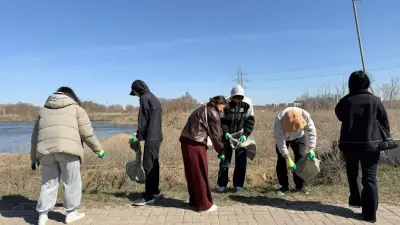 С заботой о родной земле: студенты  Maqsut Narikbayev University поддержали акцию  "Таза Қазақстан"