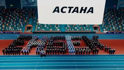 Более двух тысяч студентов столичных колледжей приняли участие во флешмобе в честь завершения Года рабочих профессий