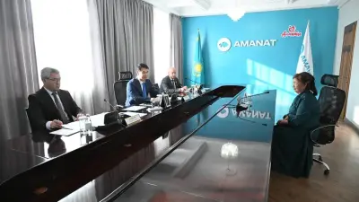 Аким города Алматы Дархан Сатыбалды провёл личный приём граждан на площадке партии Amanat