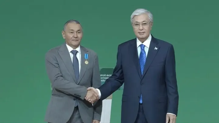 Ұлытау облысының ауыл шаруашылығы еңбеккері "Ерен еңбегі үшін" медалімен марапатталды   