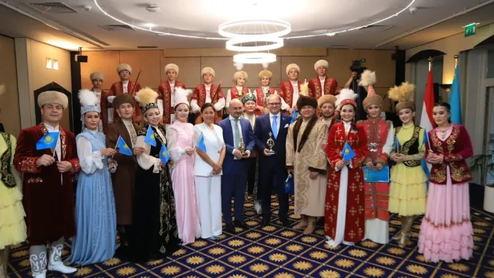 Сыр өнерпаздары Люксембургте қазақ мәдениетін дәріптеді