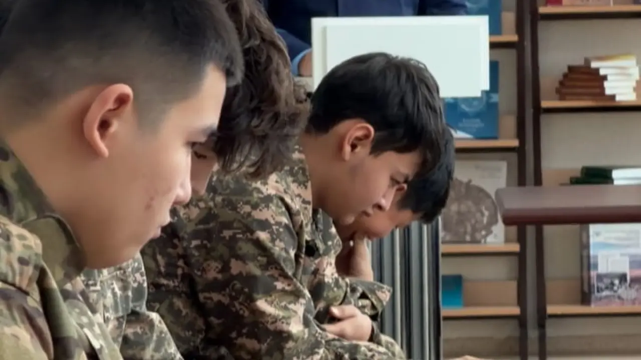 Знание закона – это сила: профилактическую лекцию провели для студентов одного из колледжей Астаны