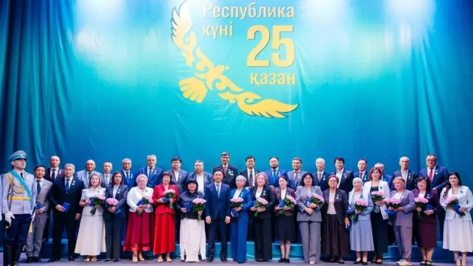 Атырауда Президенттің атынан мемлекеттік марапаттар табысталды