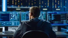 Какую зарплату IT-специалистам предлагают в Казахстане
