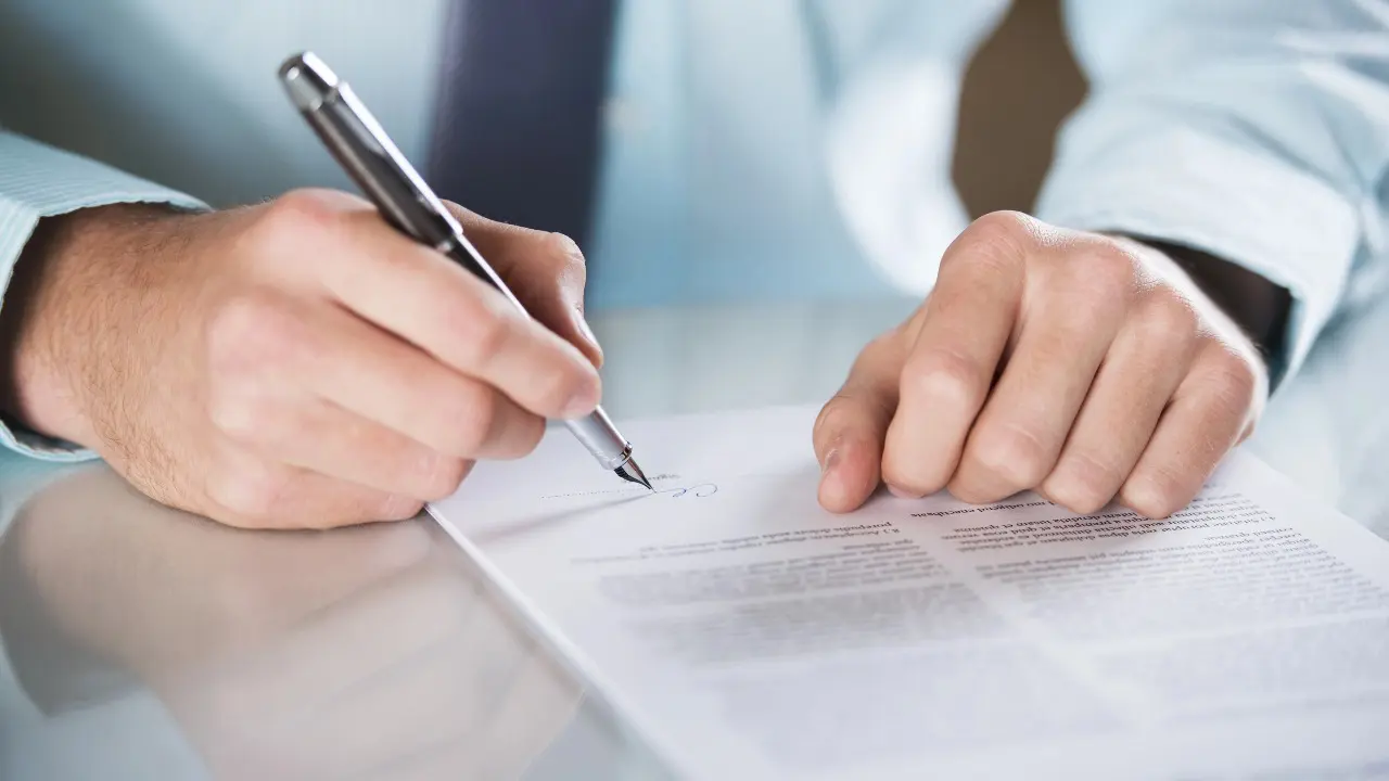 Сокращение налоговых режимов в Казахстане: что нужно сделать таксистам и курьерам до марта 2026 года