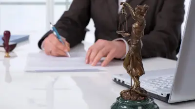 Экс-акима исключили из списка почётных граждан в Абайской области