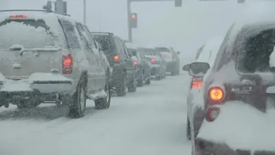 Четверых водителей оштрафовали за выезд на закрытую трассу в Карагандинской области
