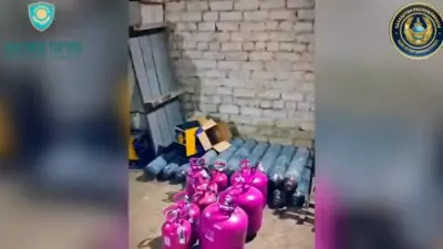 Две цистерны и более 1000 баллонов "веселящего газа" нашли на складе в Актюбинской области