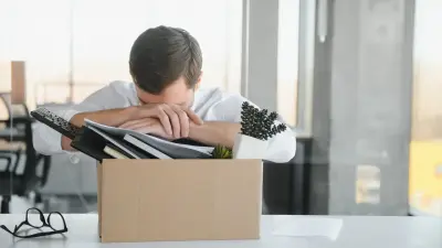 Глава службы безопасности вуза в Казахстане добился восстановления на работе через суд