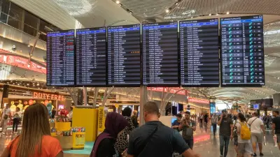 Аэропорт Алматы возобновил работу в штатном режиме