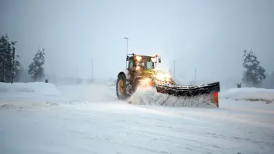 Движение ограничили из-за непогоды на дорогах в нескольких регионах Казахстана
