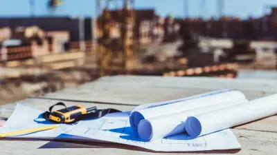 Торговые центры в Казахстане строят вдвое чаще заводов