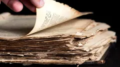 Изношенные и непригодные книги выдавали школьникам Шымкента. Что показала проверка?