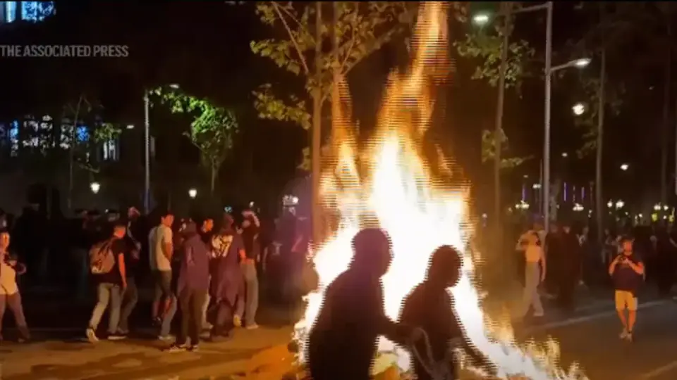 Кадр видео AP