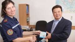 "Казцинк" передал партию датчиков угарного газа для нуждающихся