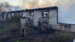 "Казцинк" перечислил по миллиону тенге погорельцам в Костанайской области