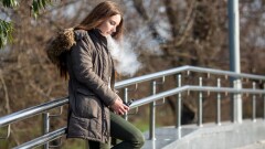 "Не запрещать, а правильно регулировать". Идею отменить вейпинг в Казахстане прокомментировали эксперты
