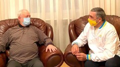 Встреча Бориса Зорина с почётным ветераном города Караганды