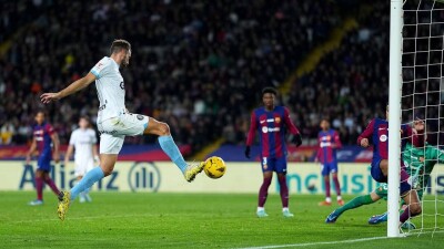 "Барселона" впервые проиграла "Жироне" в чемпионате Испании по футболу