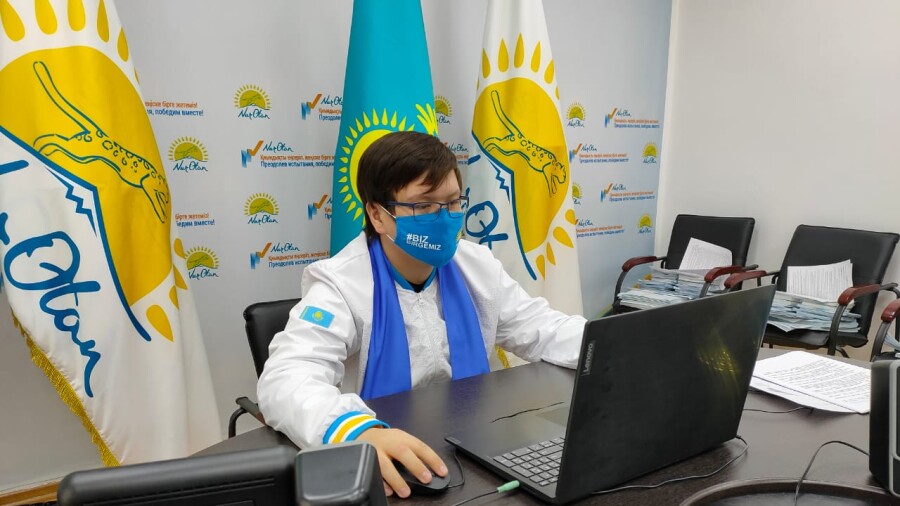 Nur Otan: за доступ к чистой воде, охрану культурного наследия и цифровизацию госуслуг