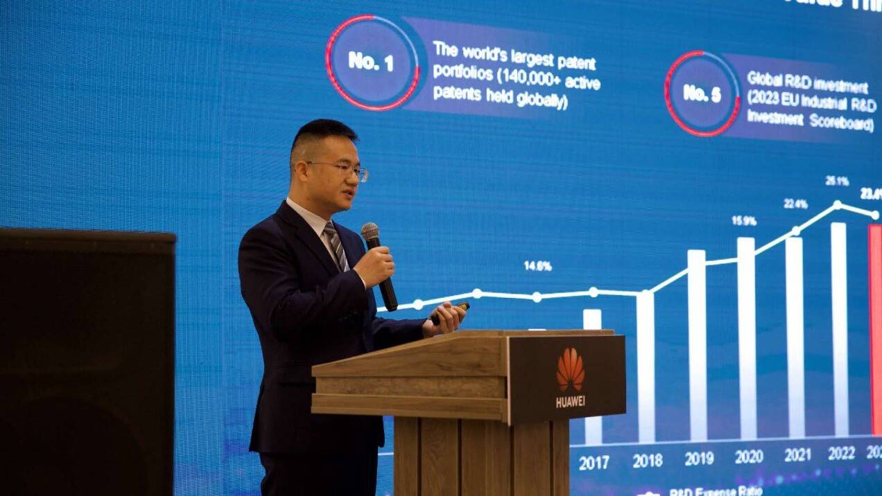 Джейсона Янг, директор коммерческого направления бизнеса Huawei Enterprise по региону Ближнего Востока и Центральной Азии