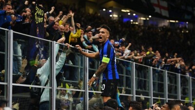 Итальянский "Интер" вышел в финал Лиги чемпионов по футболу