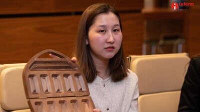 Сумка в форме юрты. Louis Vuitton заинтересовала креативная идея казахстанского дизайнера
