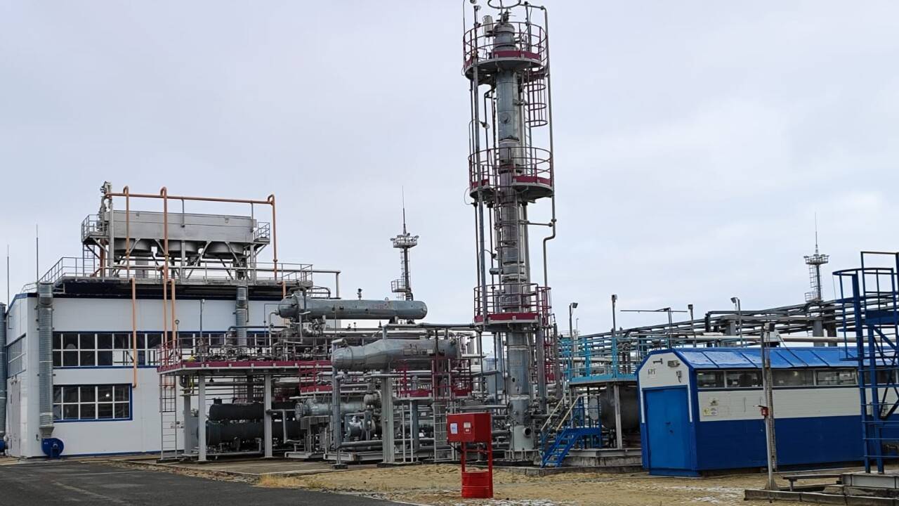 Производственные объекты "Эмбамунайгаз" / Фото Оксаны Шахназарян