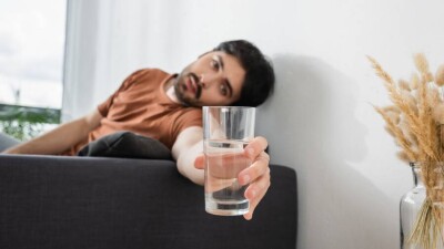 Ағзада су мөлшері жеткіліксіз не артық екенін қандай белгілерден байқаймыз?