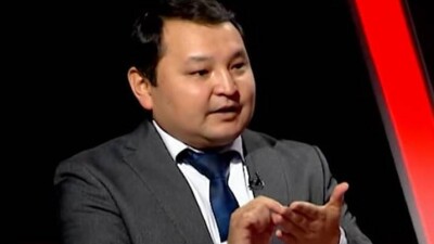 Мақсат Халық, экономист: Банктер қолдауға шын мұқтаж емес, тек тегін көмекке бой үйретіп алған