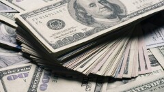 Доллар отыграл вчерашнее падение к тенге на бирже