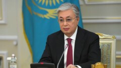 Токаев об обязательной вакцинации: Мы не можем из-за группы упёртых антиваксеров ставить под угрозу здоровье граждан