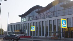 Проход и проезд перед терминалом для международных рейсов в аэропорту Астаны ограничили из-за ремонта
