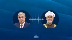 Токаев поблагодарил султана Омана за помощь в эвакуации казахстанцев
