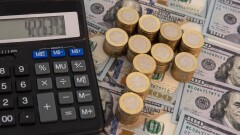Сколько стоят доллар и рубль в Казахстане 14 августа