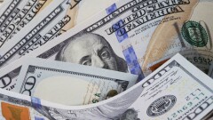Биржевой курс доллара к тенге вырос 31 мая