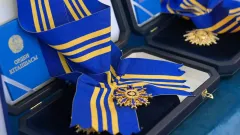 Токаев присвоил высокое звание механизатору из СКО и начальнику участка шахты из Карагандинской области