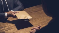 Главу "КТЖ-Грузовые перевозки" наказали за коррупцию его подчинённых в Шымкенте